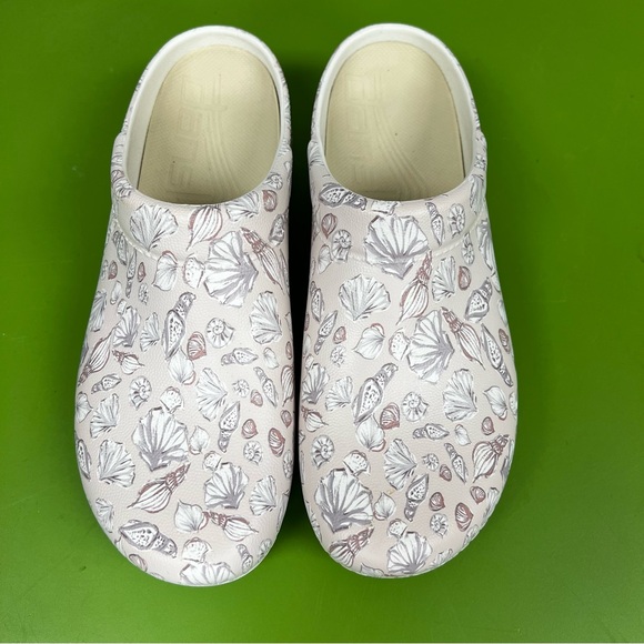 Dansko Shell Clog - Size 41 (11/11.5) - Picture 1 of 6